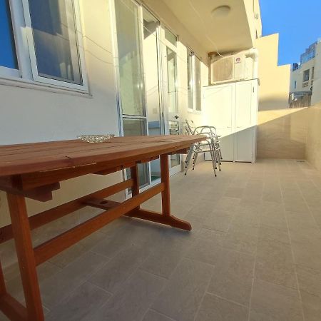 One Bed Room Apartment With Terrace Marsaskala Bagian luar foto