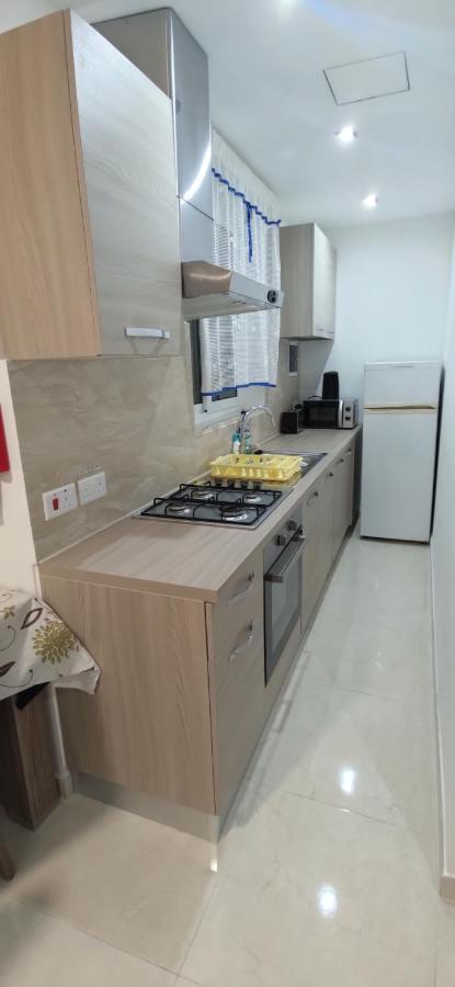 One Bed Room Apartment With Terrace Marsaskala Bagian luar foto