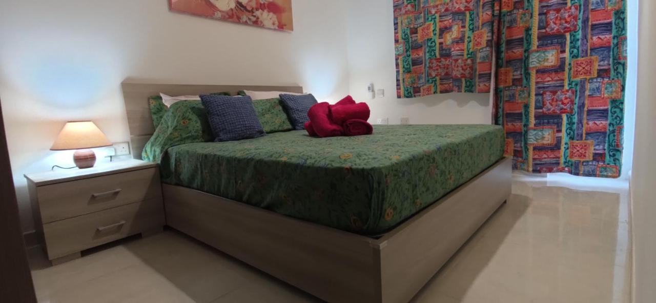 One Bed Room Apartment With Terrace Marsaskala Bagian luar foto