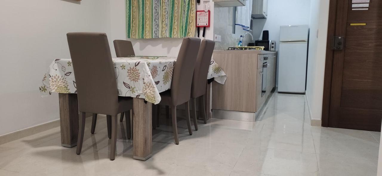 One Bed Room Apartment With Terrace Marsaskala Bagian luar foto