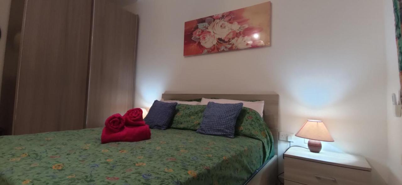 One Bed Room Apartment With Terrace Marsaskala Bagian luar foto