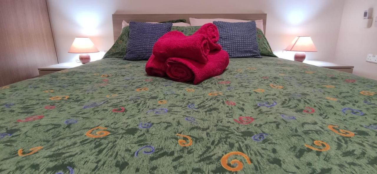 One Bed Room Apartment With Terrace Marsaskala Bagian luar foto